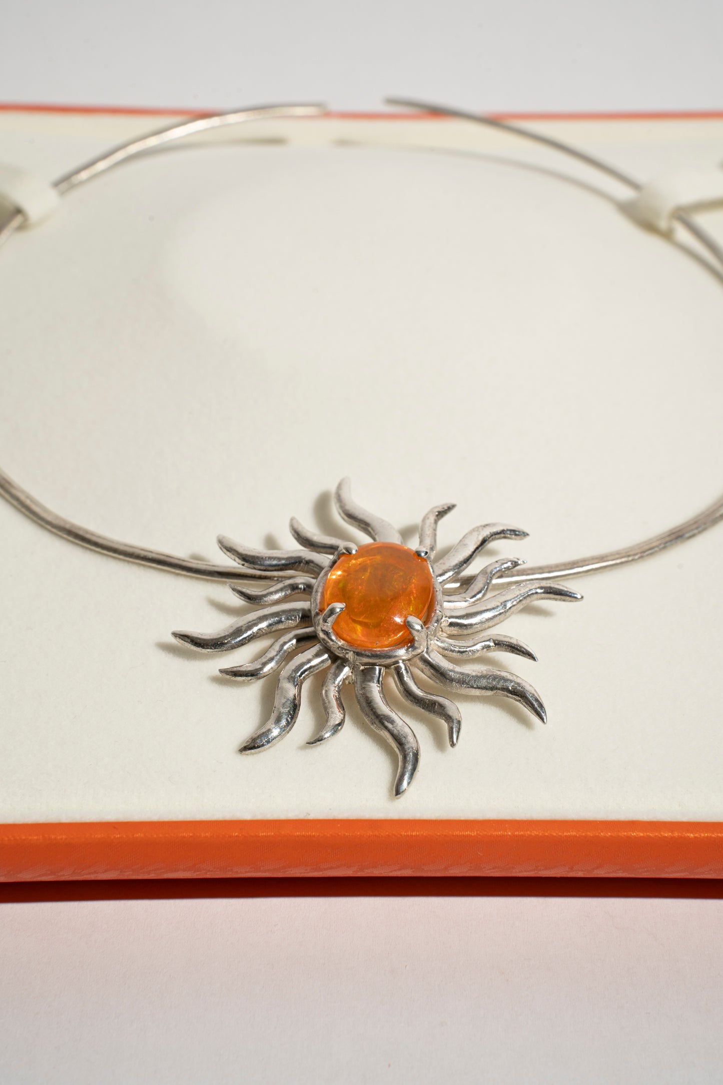 Collar Sol